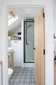 Stylish studio apartment in Frome 12’ Longleat - Image 5