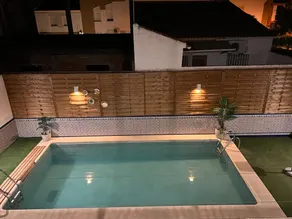 big house with pool - Image 4