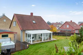 Nice central villa with jacuzzi - Image 5