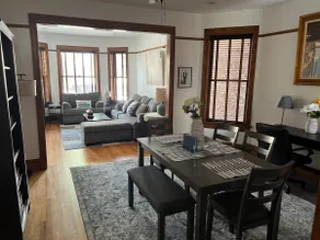 Stylish 2-BR in Avondale near Logan Square/Wrigley - Image 2
