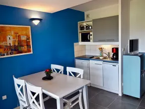 Apartment 50 m from beach + large pool - Image 3