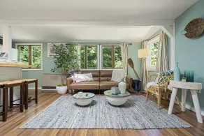 Cozy cottage with private HOT TUB, lake access, Gunstock mountain & fire pit - Image 2