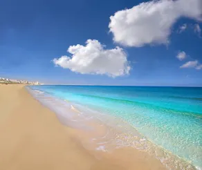 Stunning sea views at just 270 m from the beach - Image 3