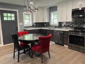 Newly Renovated Beautiful 3 bedroom home! - Image 3
