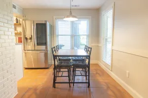 Great location! Well appointed 3 bedroom home. - Image 5