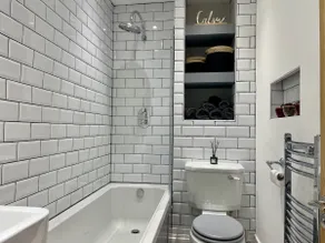 Cozy & unique two bedroom apt in the heart of town - Image 5