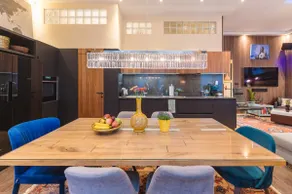 Luxury Apartment by Hi5- The Actor's Den - Image 5