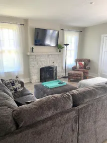 New Remodel in St. Charles - Sleeps 10! New patio! Large Fenced-in backyard! - Image 3
