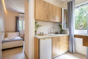 Retreat in Malia - Image 2