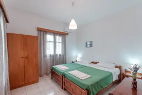 Antigoni Apartments 'Olive Room' - Image 3