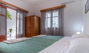 Antigoni Apartments 'Olive Room' - Image 4