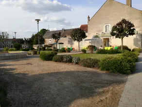 Gite located in pretty town with restaurants/bars - Image 5