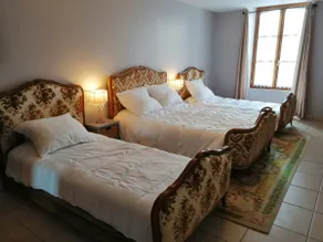 Gite located in pretty town with restaurants/bars - Image 2