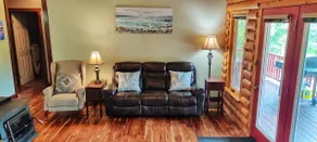 Tobermory Peaceful Private Entire Log Cottage Spacious Fully Equipped - Image 2