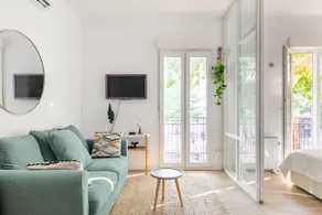 Charming 1 bedroom flat close to Royal Palace - Image 3