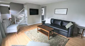 Cozy Cape - near downtown, schools and park - Image 1