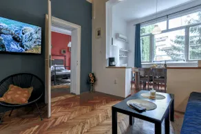 Fully Equipped | 2BDR | Top Location | Spacious - Image 3