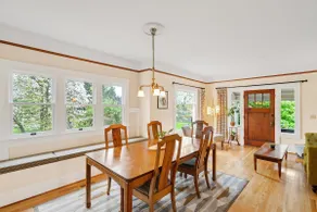 Beautifully Restored Farmhouse on Over an Acre - Image 4