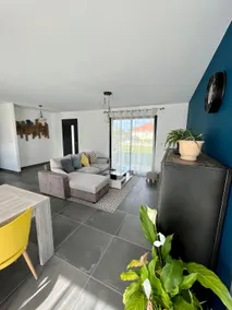 New house near Lake Orient Forest - Image 3