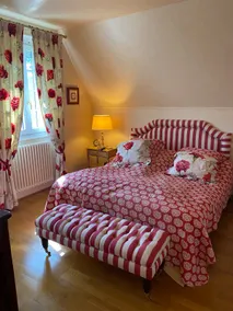 Beautiful prestigious villa with pool - Image 5