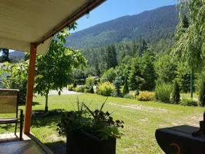 Cozy Cabin, 2 min to the HWY1 - Image 4