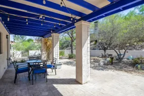 Summer Oasis | Prime Location & Sparkling Pool - Image 5