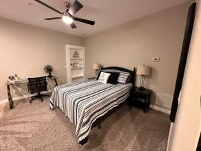 Beautiful Studio on top floor in Willis - Image 4