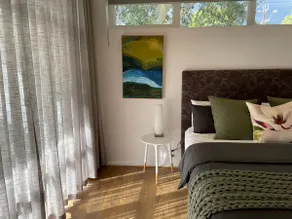 Modern Stylish Self-contained Apartment - Image 4
