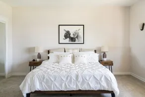 Beautiful 2-bedroom home with stunning views - Image 3
