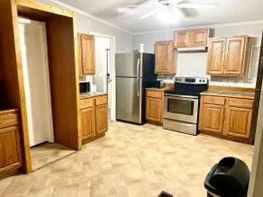 Nice 3-bedroom home near Lake Charles in Sulphur! - Image 3