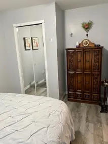 1 bedroom guest house, 2 min. walk to lake. - Image 3