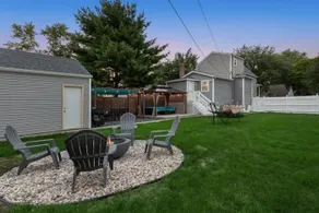 Remodeled | Game room | Fire Pit | 5 Min to Zoo - Image 3