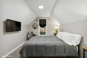 Remodeled | Game room | Fire Pit | 5 Min to Zoo - Image 2
