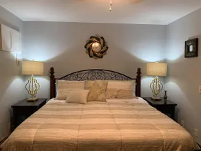 Home away from Home, King bed - Image 2