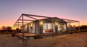 Peaceful 3-bedroom cottage on 40 acres - Image 4