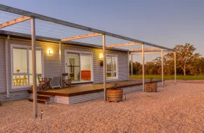 Peaceful 3-bedroom cottage on 40 acres - Image 5