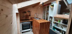 Cabin with playground for family vacation - Image 4