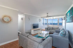 14 Warnerdoone Beachfront Apartment - Image 2