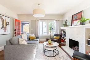 Cozy 2-BR Garden Bungalow w/ Parking and King Bed - Image 4