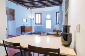 Eine gemütliche Wohnung mit dem Charme der Geschichte - Image 3