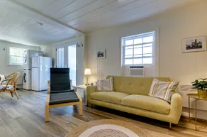 Indoor spa, canal-side, and a short walk to the dock - Image 4