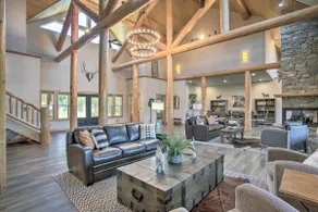 The Lodge · Secluded Lodge with Mountain Views and Hot Tub - Image 2
