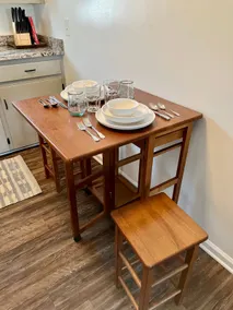 Cozy 1 BD Apt | 5 min to Downtown RO - Image 3