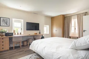 Premium Duplex at the heart of Saint-Tropez - Image 3
