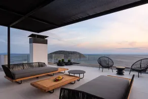Black Stone Villa - Image 3