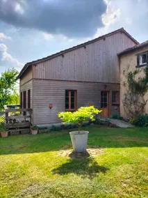 Tranquil 1 bedroom chalet in lovely French hamlet. - Image 2