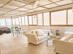Dante House - Image 2