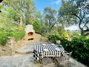 Beautiful sunny villa in a quiet area. - Image 2