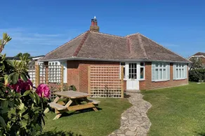 Four Seasons - A Charming Mudeford Home from Home - Image 3