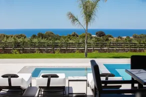 Alma Villa, 2000m2 Luxury Living, by ThinkVilla - Image 4